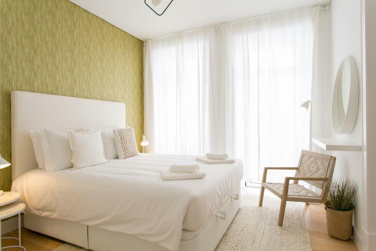 Altido Elegant Deluxe & Altido Luxurious 3-bedroom Apt With Terrace In Intendente Lisboa