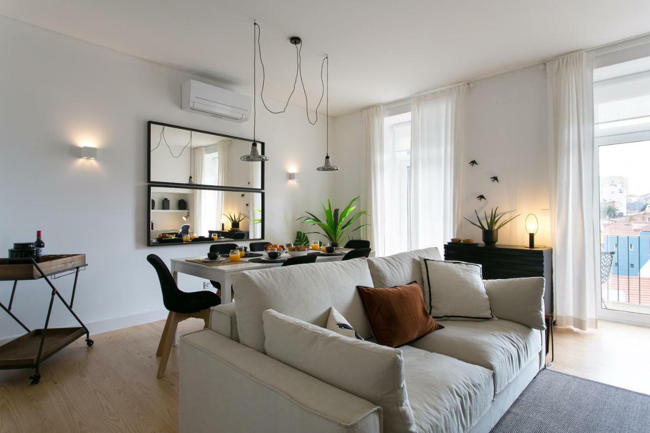 Altido Elegant Deluxe & Altido Luxurious 3-bedroom Apt With Terrace In Intendente Lisboa